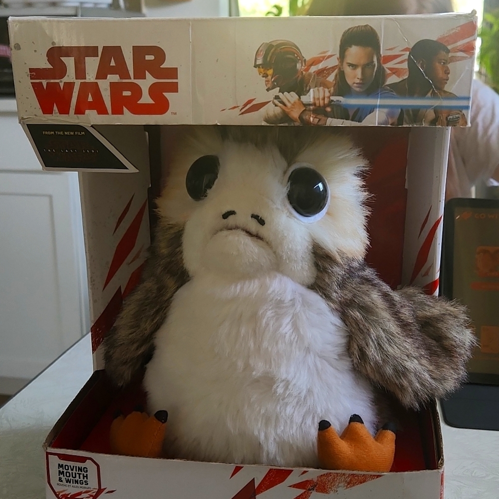 Star Wars action plush-porg new in the box